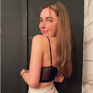 Meet your Posher, Nicole